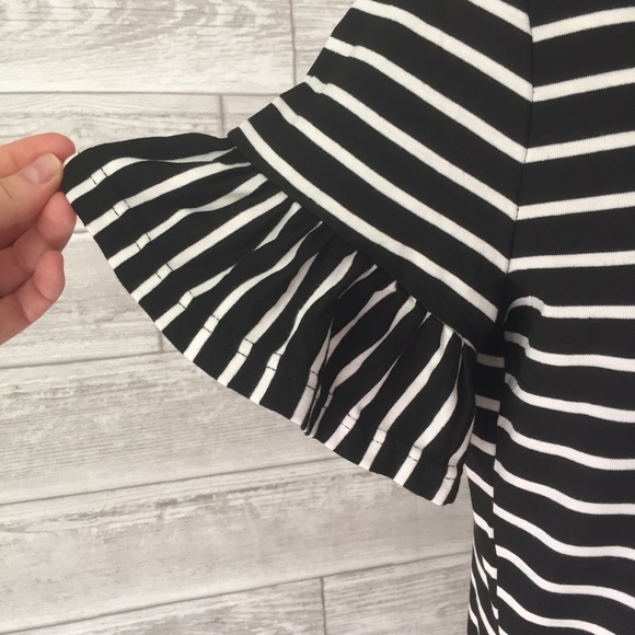 LAST: Small Ruffle Sleeve Shirt - Picture 5 of 5
